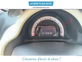Voiture RENAULT Twingo III (C07) Ph1 0.9 TCe 90 egy Intens