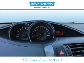 Voiture TOYOTA Verso I Ph2 NG2 112 D-4D FAP Design