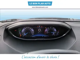Voiture PEUGEOT 3008 Puretech 130ch S&S EAT8 Allure