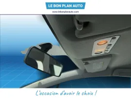 Voiture TOYOTA Yaris III Ph1 90 D-4D Dynamic 5p