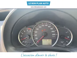 Voiture TOYOTA Yaris III Ph1 90 D-4D Dynamic 5p