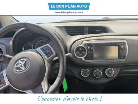 Voiture TOYOTA Yaris III Ph1 90 D-4D Dynamic 5p