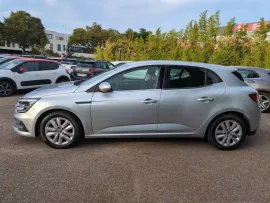 Voiture RENAULT Megane IV (BFB) Ph1 1.5 Blue dCi 115 Business