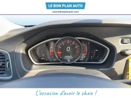 Voiture VOLVO V40 II Ph1 Evo T2 122 Momentum Gtro