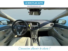 Voiture VOLVO V40 II Ph1 Evo T2 122 Momentum Gtro