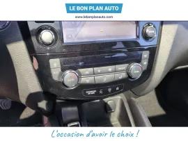 Voiture NISSAN Qashqai II (J11) Ph2 1.2 DIG-T 115 Tekna