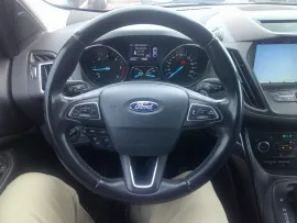 Voiture FORD Kuga I Ph1 2.0 TDCi 140 FAP Titanium 4x2