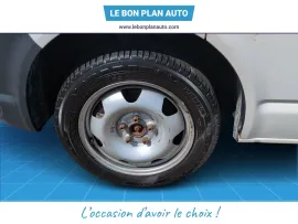 Voiture VOLKSWAGEN Transporter Fg V (T5) Ph2 2.8T L1H1 2.0 TDI 180 4M