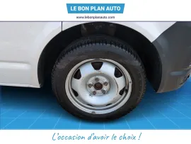 Voiture VOLKSWAGEN Transporter Fg V (T5) Ph2 2.8T L1H1 2.0 TDI 180 4M