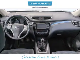 Voiture NISSAN X-Trail III (T32) Ph1 Evo 1.6 dCi 130 N-Connecta A