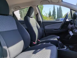 Voiture TOYOTA Yaris III Ph2 69 VVT-i France 5p