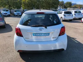 Voiture TOYOTA Yaris III Ph2 69 VVT-i France 5p