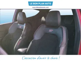 Voiture FORD Fiesta V Ph1 1.5 EcoB 200 ST-Plus 3p E6.2