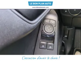 Voiture FORD Fiesta V Ph1 1.5 EcoB 200 ST-Plus 3p E6.2