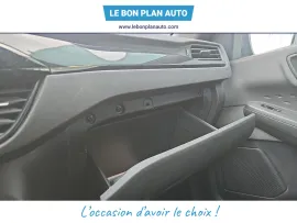 Voiture FORD Kuga II Ph1 2.0 TDCi 150 Titanium 4x4