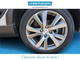 Voiture PEUGEOT 2008 I Ph2 1.2 PTech 130 E6.c Crossway S&S