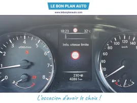 Voiture NISSAN Qashqai II (J11) Ph1 1.2L DIGT 115 Connect Ed