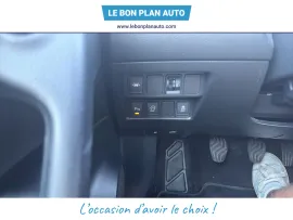 Voiture NISSAN Qashqai II (J11) Ph1 1.2L DIGT 115 Connect Ed