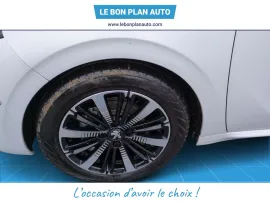 Voiture PEUGEOT 208 PureTech 110ch S&S BVM6 Tech Edition