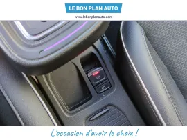 Voiture RENAULT Clio V (BJA) Ph1 1.3 TCe 130 FAP Intens EDC