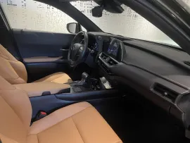 Voiture LEXUS UX I Ph1 MC 250h F SPORT Design 2WD