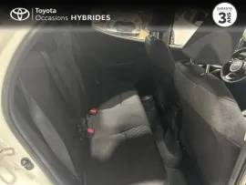 Voiture TOYOTA Yaris IV Ph1 NG 116h Dynamic Business + Programme