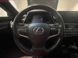 Voiture LEXUS ES I Ph2 Evo 300h Business MY23