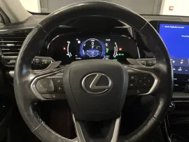 Voiture LEXUS NX II Ph1 450h+ Executive 4WD