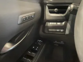 Voiture LEXUS UX I Ph1 MC 250h Executive 2WD