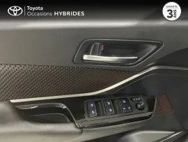 Voiture TOYOTA C-HR I Ph1 122h Distinctive 2WD E-CVT