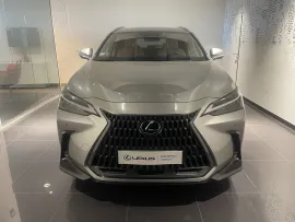 Voiture LEXUS NX II Ph1 450h+ Luxe 4WD MY24