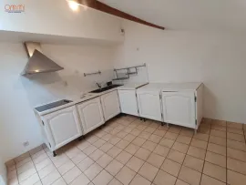 Location T3 atypique avec bureau et parking