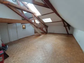 Location T3 atypique avec bureau et parking