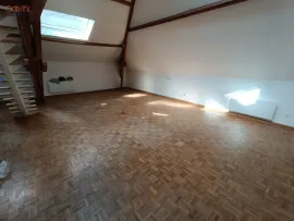 Location T3 atypique avec bureau et parking
