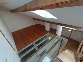 Location T3 atypique avec bureau et parking