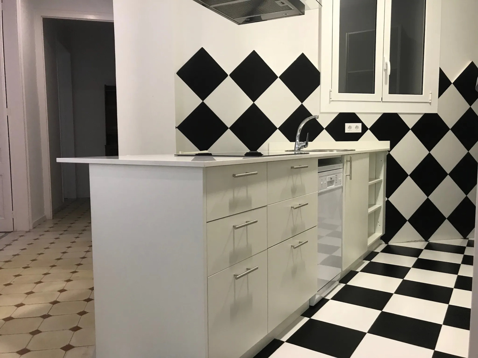 Colocation Ronda de Sant Antoni, Barcelona