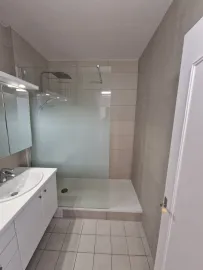 Location Appartement 3 pièces rénové de 63,87 m² — balcon, parking, résidence avec gardie