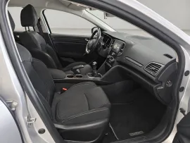 Voiture RENAULT MEGANE 4 - 1.5 BLUE dCi 95 CV BUSINESS - 5 CV