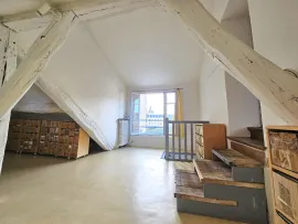Vente Duplex atypique en dernier étage