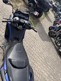 Moto / Scooter KYMCO AK 550 – VERSION TOURING – BLEU MAT – 10 160 KM – GARANTIE 3 MOIS 2021