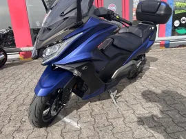 Moto / Scooter KYMCO AK 550 – VERSION TOURING – BLEU MAT – 10 160 KM – GARANTIE 3 MOIS 2021
