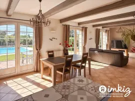 Vente Villa T5, piscine, terrasse, garage