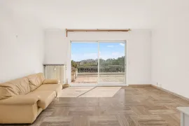 Vente Nice Cimiez - Rare - 2 pièces 57m2 et 90m2 de terrasse au dernier étage d'une résidence de standing