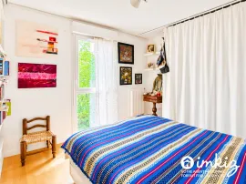 Vente 3 pièces avec  terrasse parking ascenseur 17e