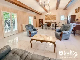Spacieuse villa familiale avec piscine et garage Aubagne