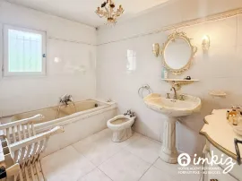 Vente Spacieuse villa familiale avec piscine et garage