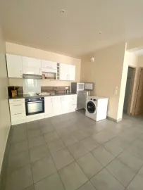 Location NANTERRE-3 PIECES-54M2