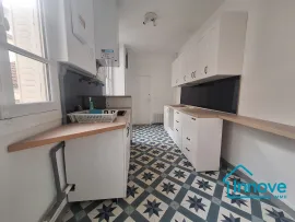 Vente Notre-Dame : Appartement atypique avec 6 chambres et extérieur.