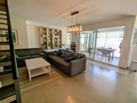 Vente Appt. T4 en duplex dans maison de village - Garage