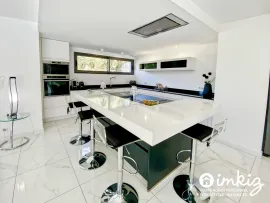 Vente VILLA CONTEMPORAINE AUX BELLES PRESTATIONS